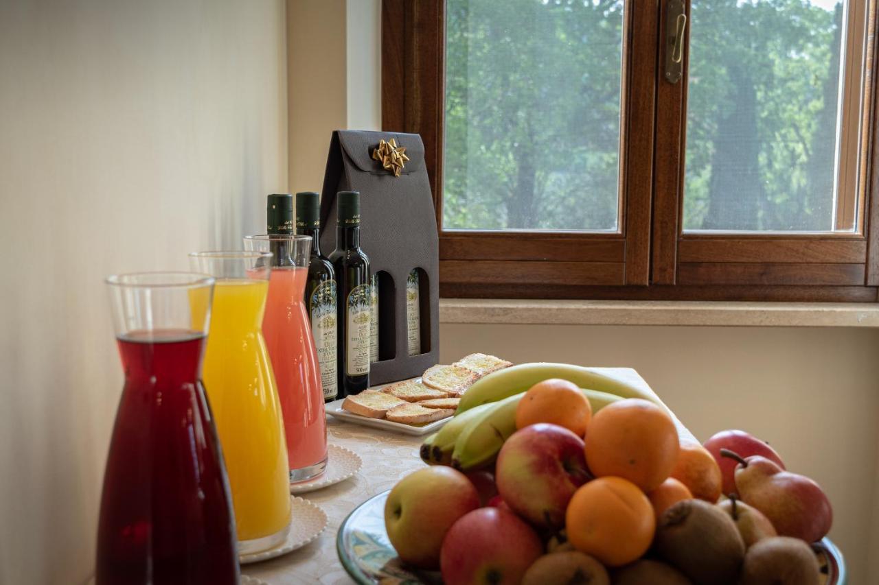 Agriturismo Villa Val D'Olivi Capodacqua  エクステリア 写真