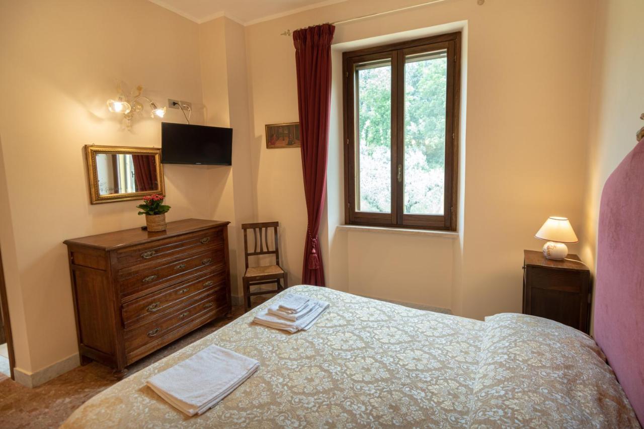 Agriturismo Villa Val D'Olivi Capodacqua  エクステリア 写真