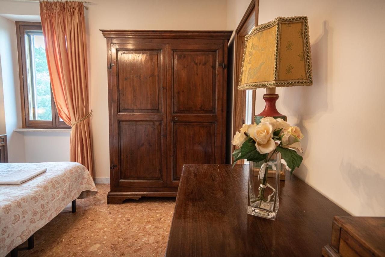 Agriturismo Villa Val D'Olivi Capodacqua  エクステリア 写真