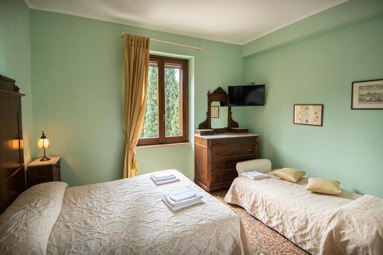 Agriturismo Villa Val D'Olivi Capodacqua  エクステリア 写真