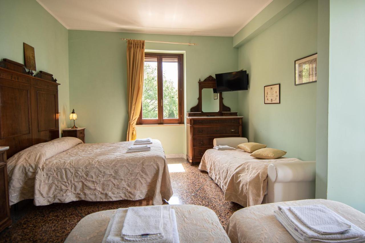 Agriturismo Villa Val D'Olivi Capodacqua  エクステリア 写真