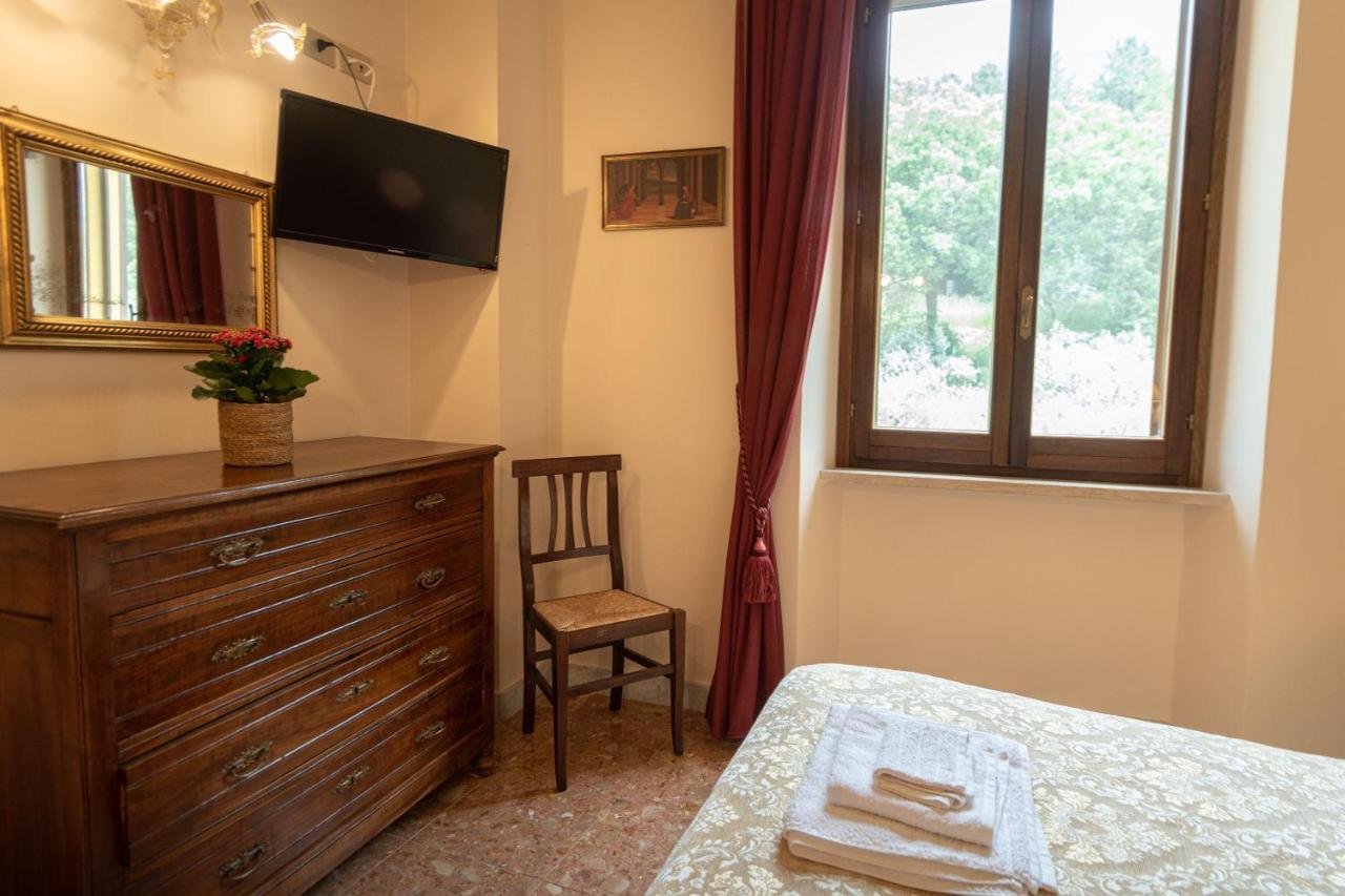 Agriturismo Villa Val D'Olivi Capodacqua  エクステリア 写真