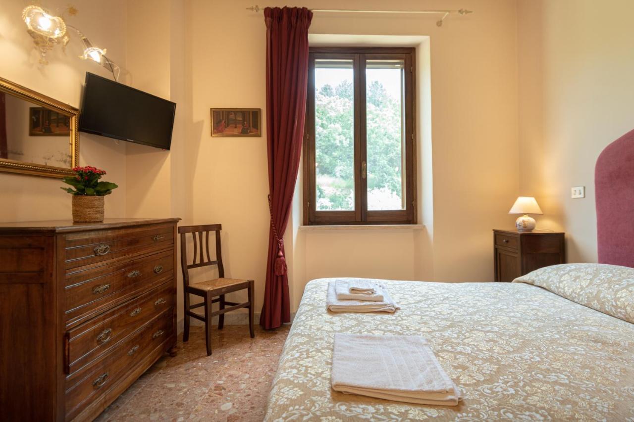 Agriturismo Villa Val D'Olivi Capodacqua  エクステリア 写真