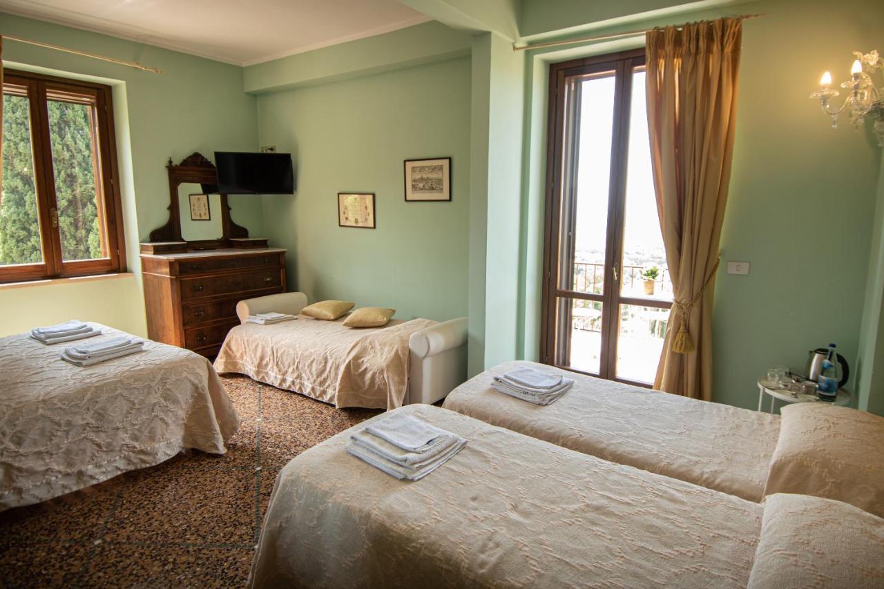 Agriturismo Villa Val D'Olivi Capodacqua  エクステリア 写真