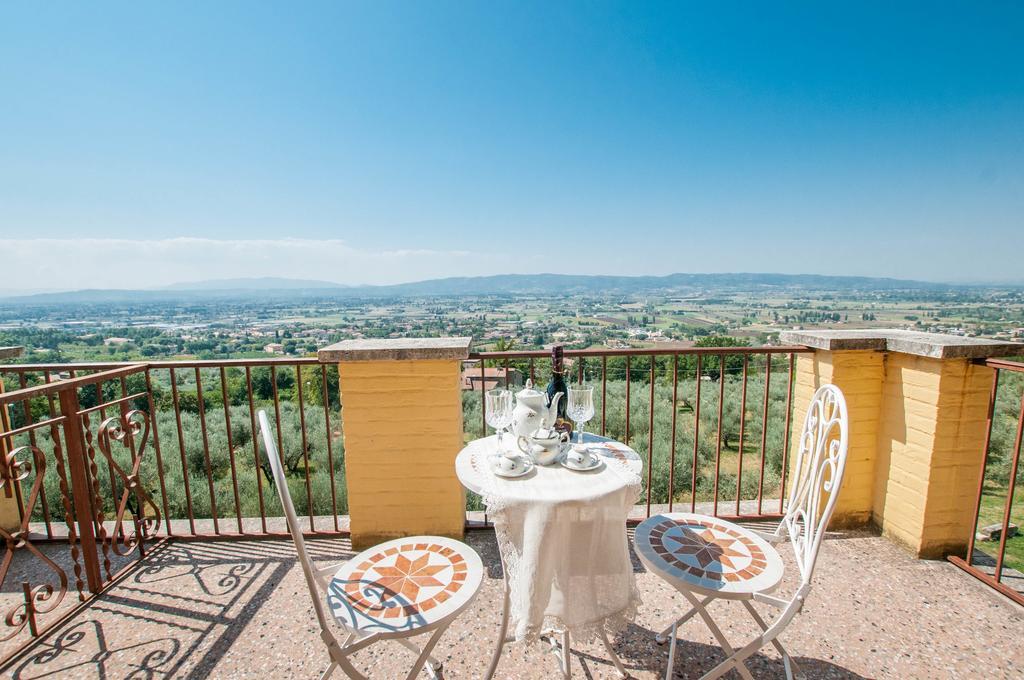 Agriturismo Villa Val D'Olivi Capodacqua  エクステリア 写真